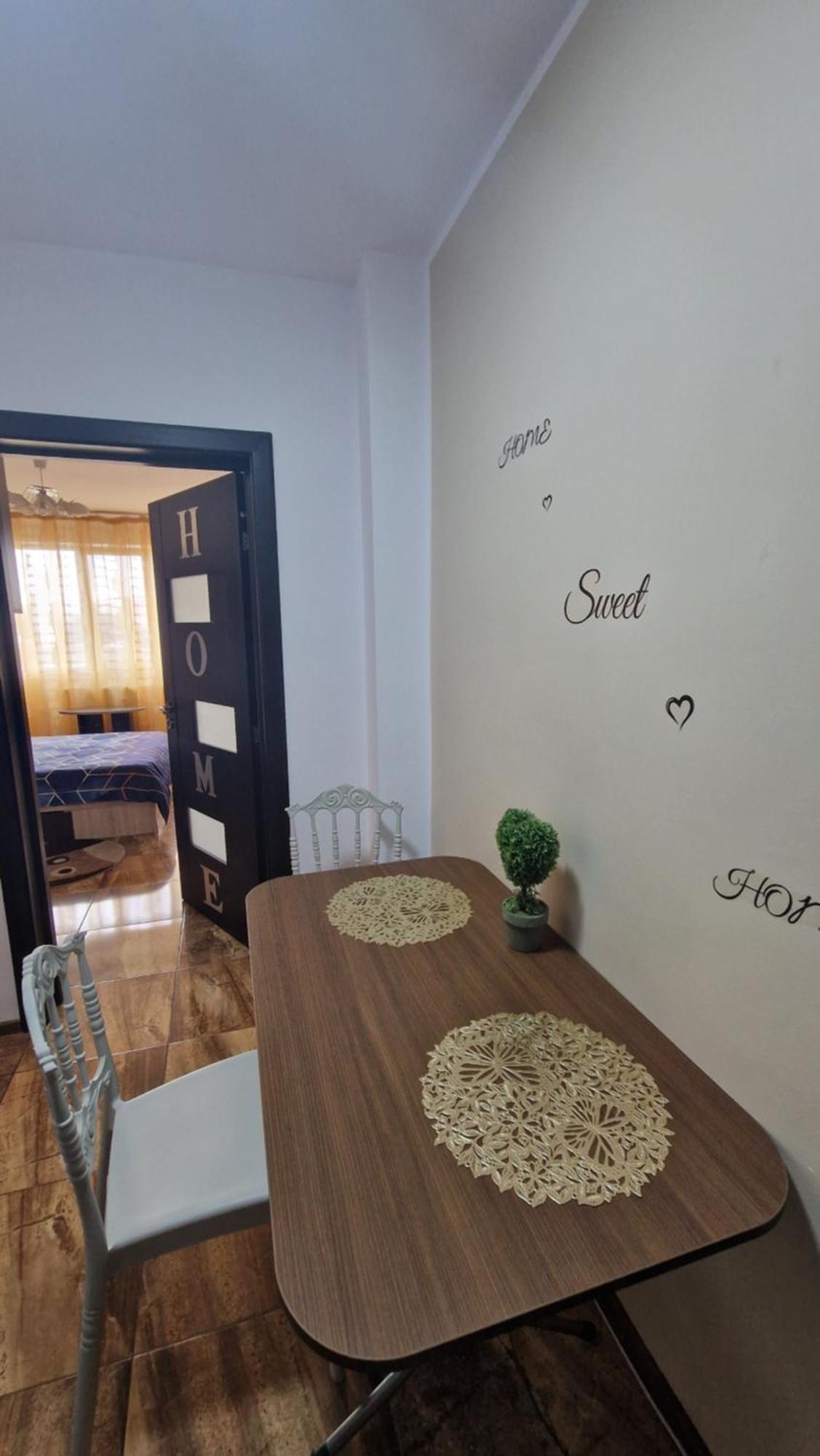 Apartament Back Galaţi Eksteriør billede